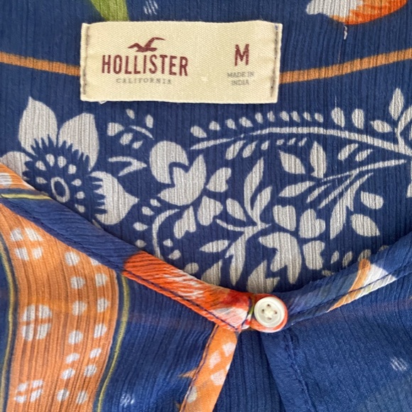 Cute Hollister Sleeveless Top - Picture 3 of 3